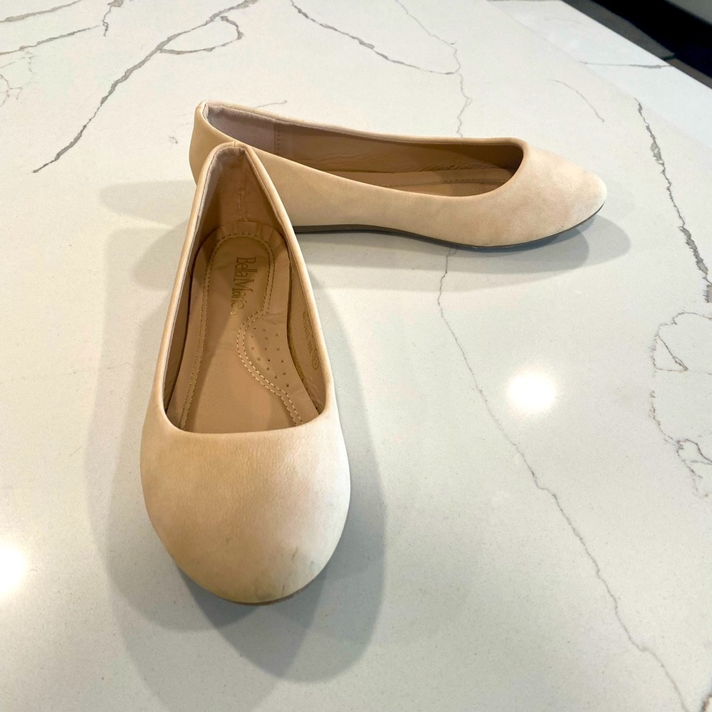 Bella Marie nude flats